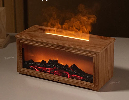 Diffuseur BRAISE Foyer façon cheminée en bois, flamme et brume dans un salon tamisé